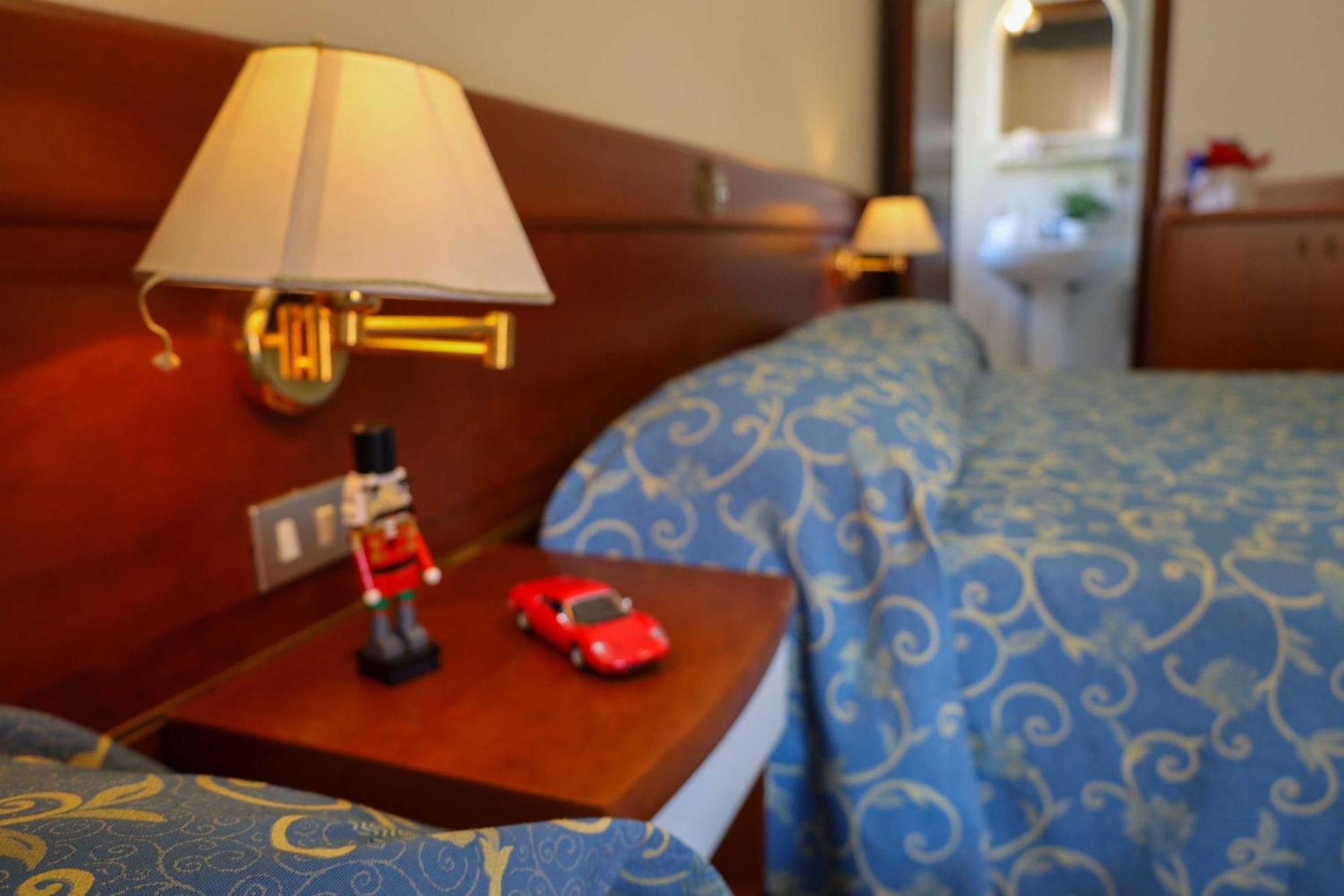 Easy Hotel Meryon ซอตโตมารีนา ภายนอก รูปภาพ